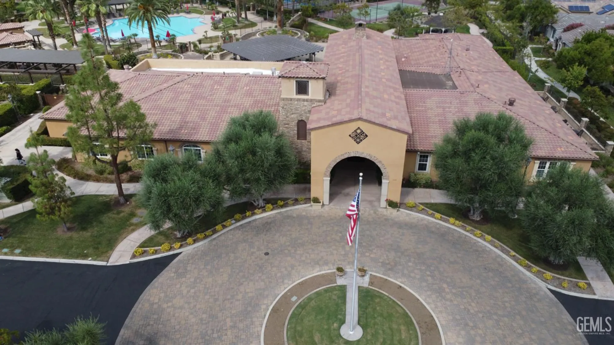 Property Slideshow image 10 of 48 | 10026 besancon way, Bakersfield, CA, 93306