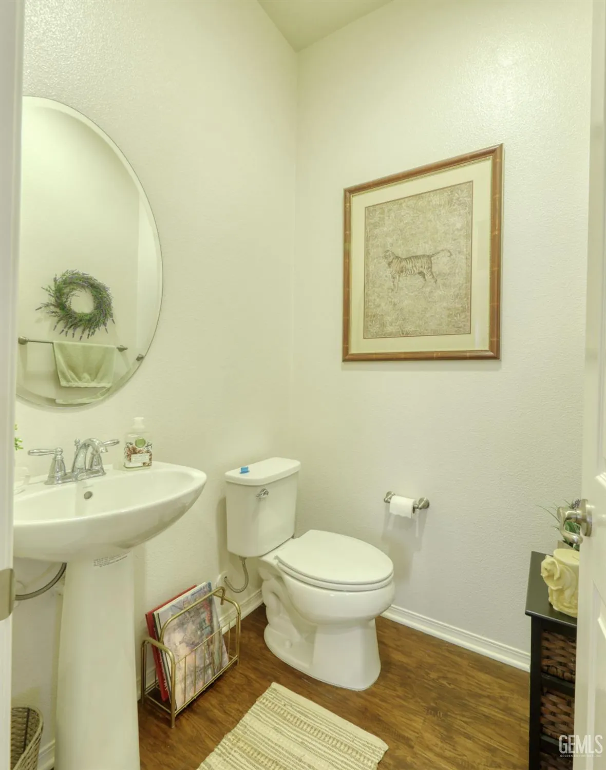 Property Slideshow image 25 of 55 | 5908 orange hill pl, Bakersfield, CA, 93306