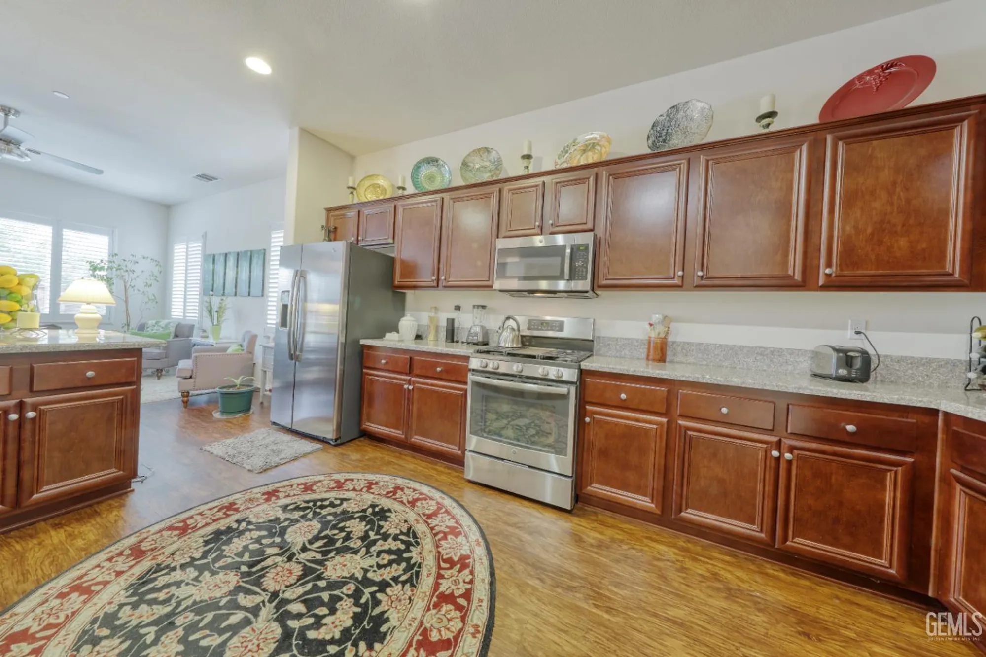 Property Slideshow image 12 of 55 | 5908 orange hill pl, Bakersfield, CA, 93306