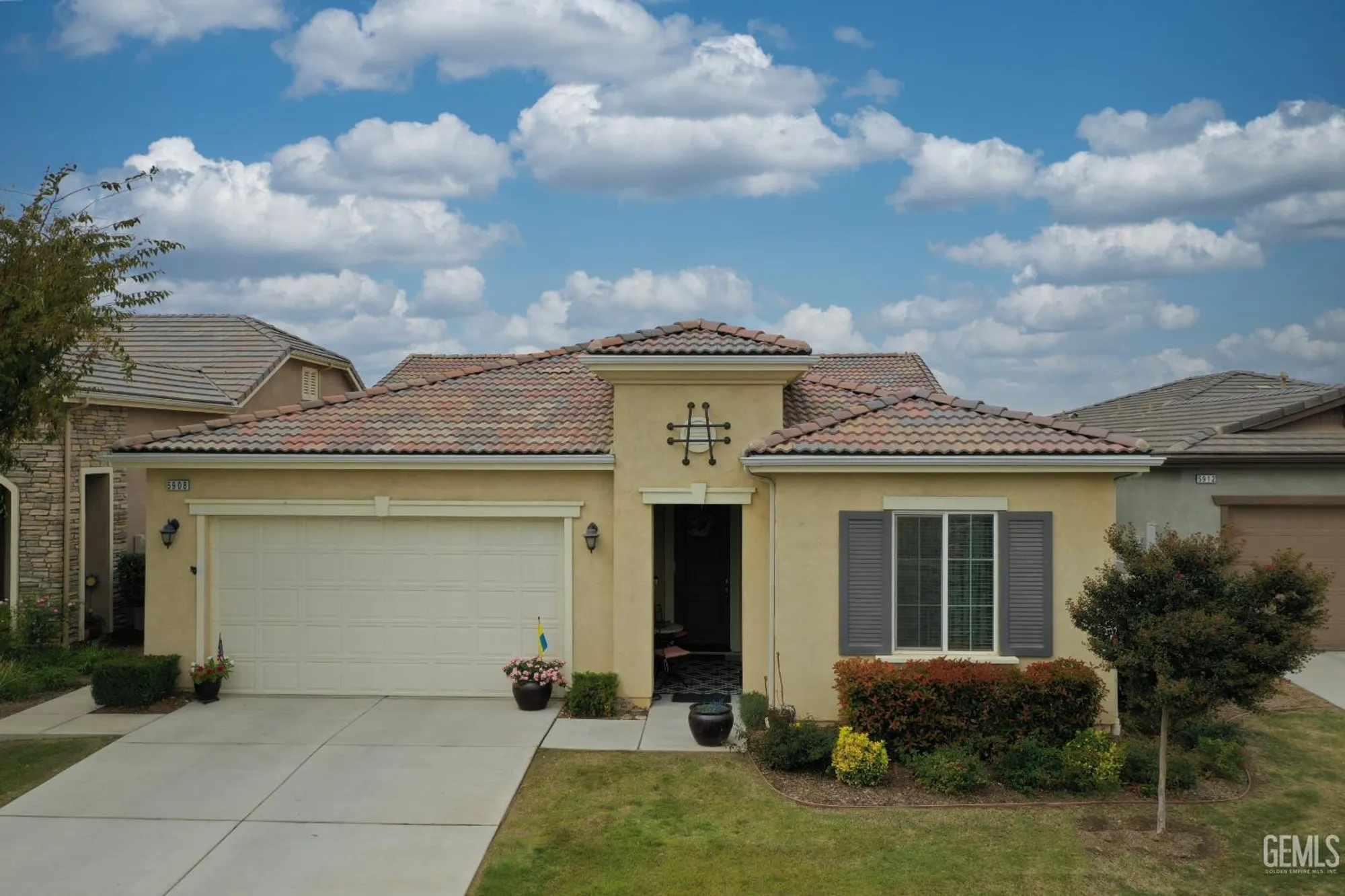 Property Slideshow image 1 of 55 | 5908 orange hill pl, Bakersfield, CA, 93306