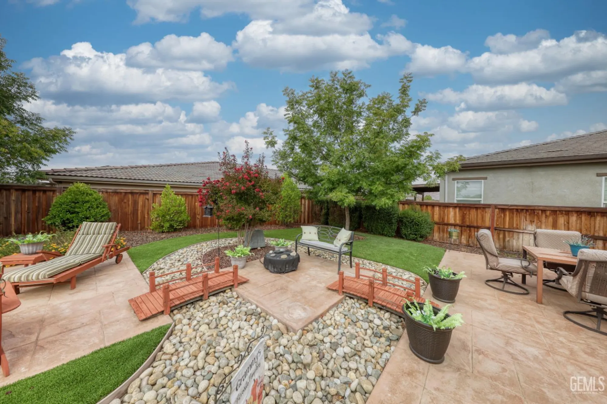Property Slideshow image 28 of 55 | 5908 orange hill pl, Bakersfield, CA, 93306
