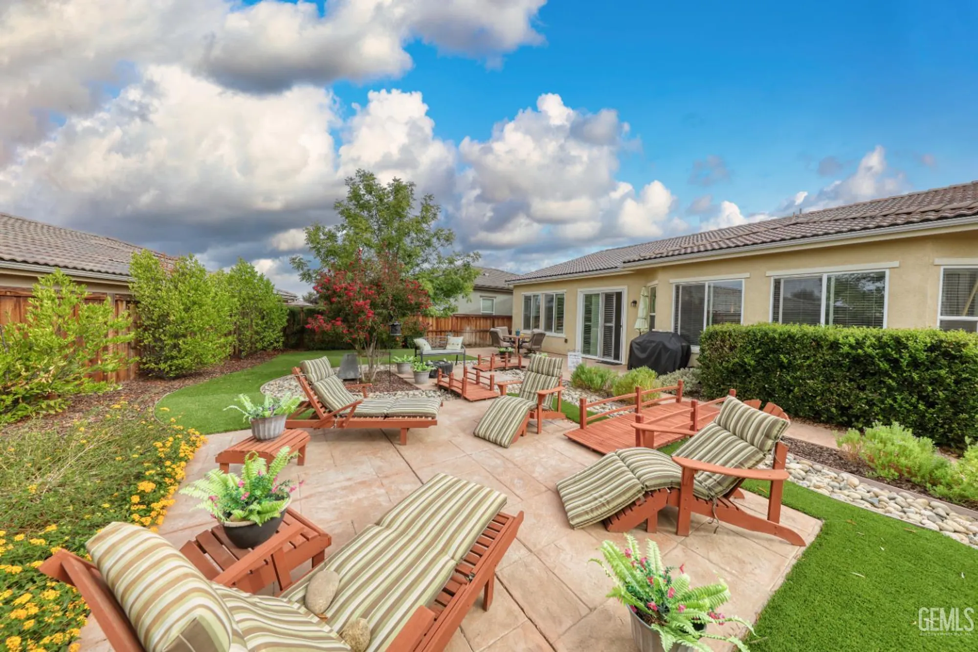 Property Slideshow image 30 of 55 | 5908 orange hill pl, Bakersfield, CA, 93306