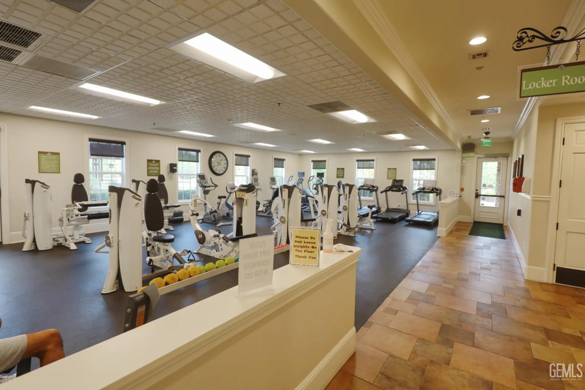 Property Slideshow image 46 of 55 | 5908 orange hill pl, Bakersfield, CA, 93306