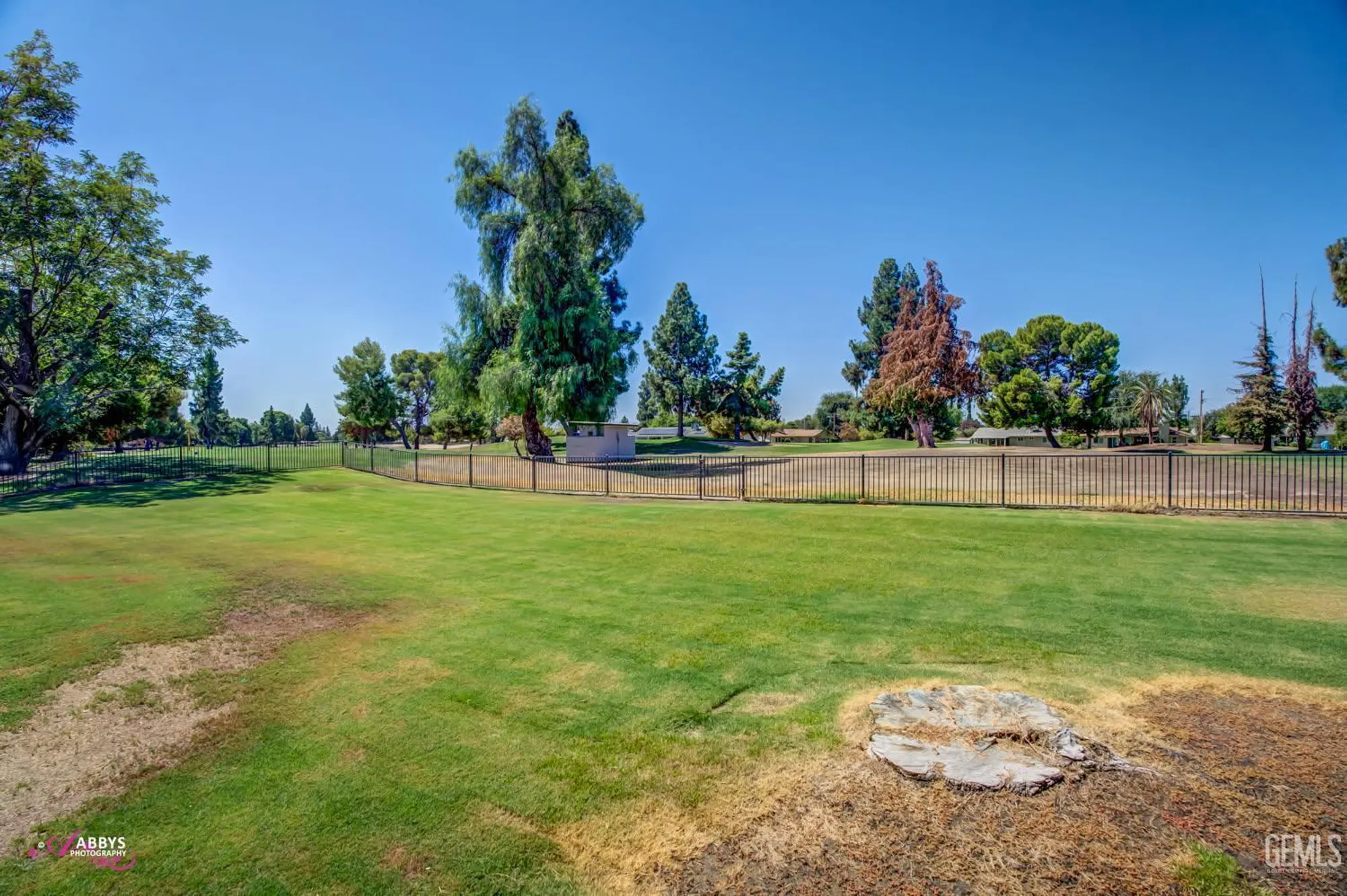 Property Slideshow image 37 of 47 | 409 bermuda st, Bakersfield, CA, 93309