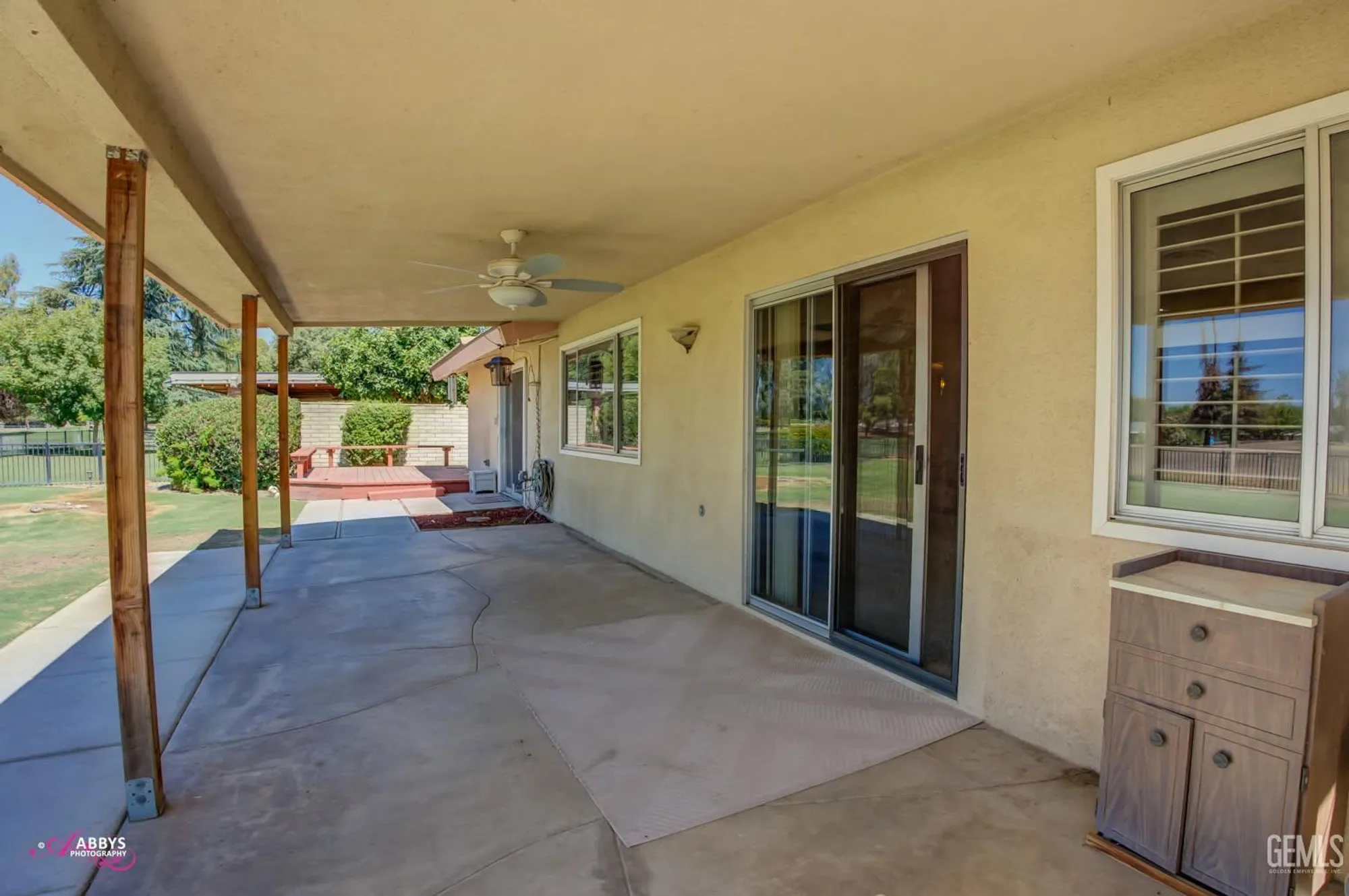 Property Slideshow image 25 of 47 | 409 bermuda st, Bakersfield, CA, 93309