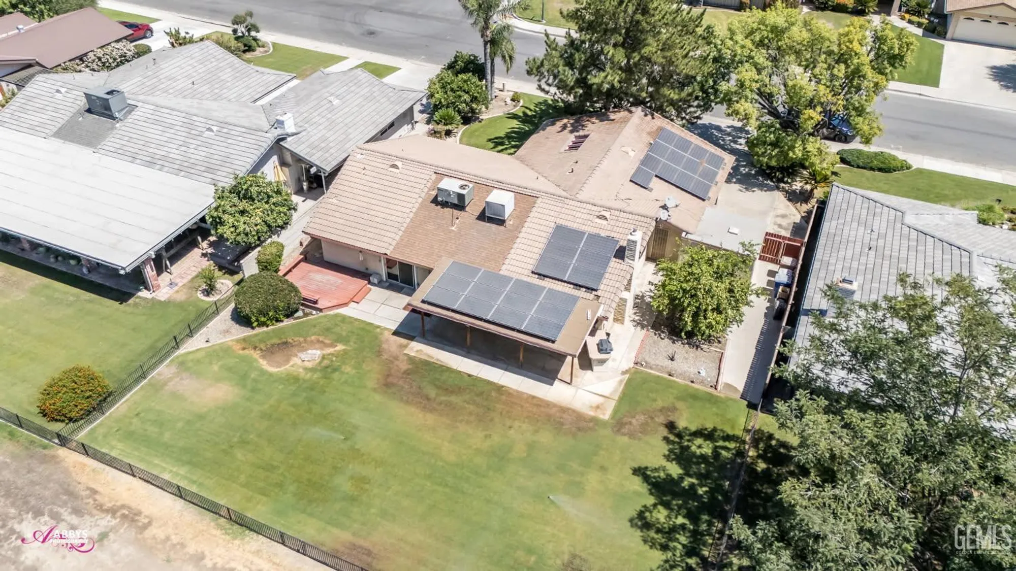 Property Slideshow image 41 of 47 | 409 bermuda st, Bakersfield, CA, 93309