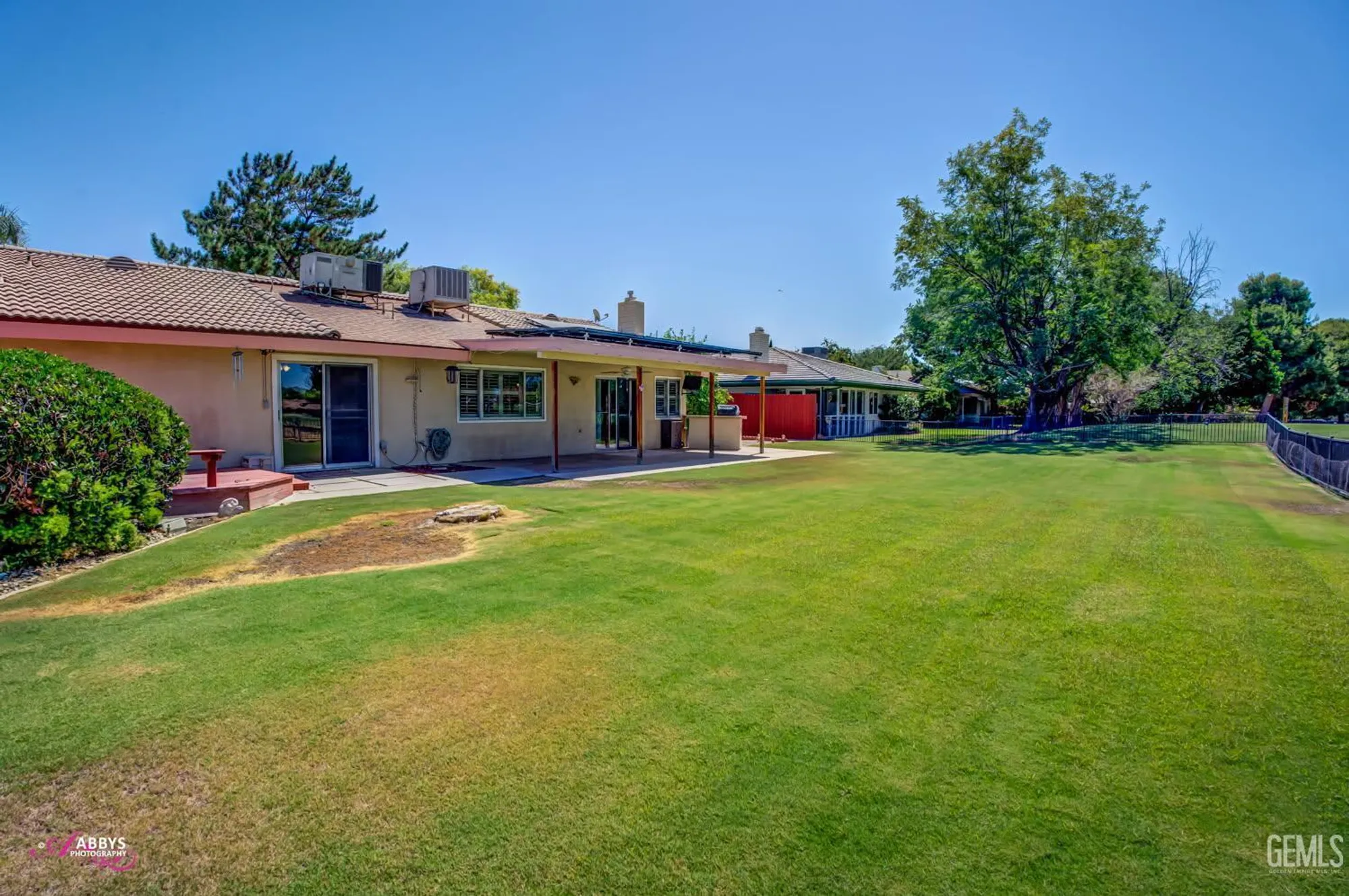 Property Slideshow image 26 of 47 | 409 bermuda st, Bakersfield, CA, 93309