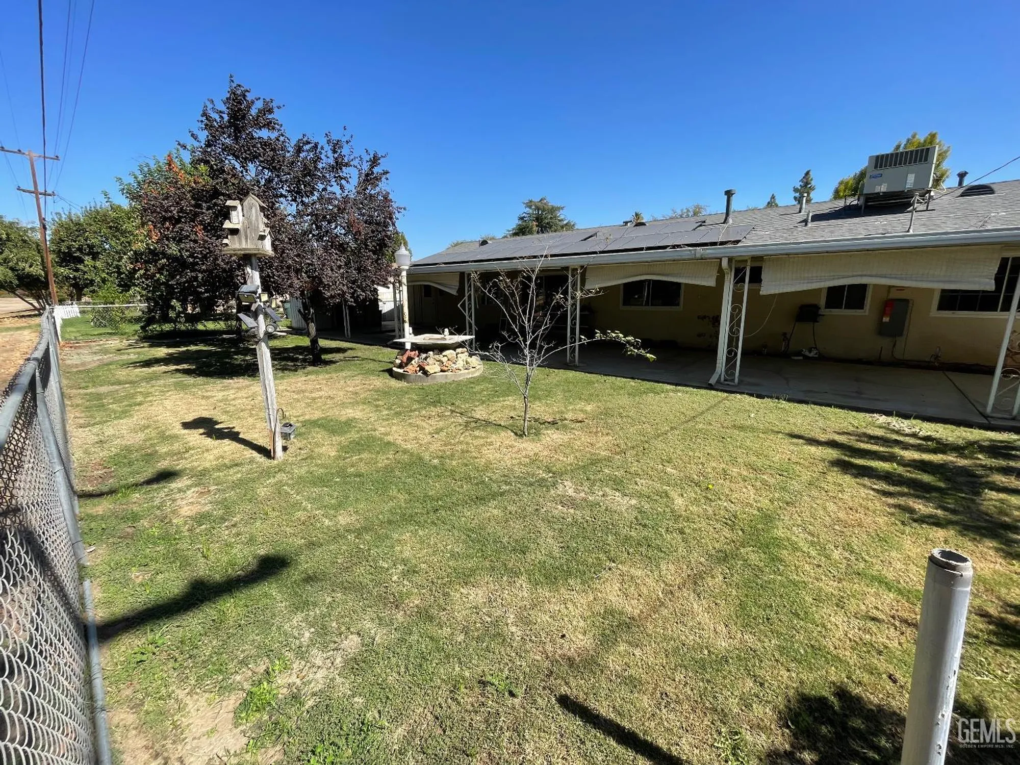 Property Slideshow image 37 of 44 | 917 cherry hills dr, Bakersfield, CA, 93309