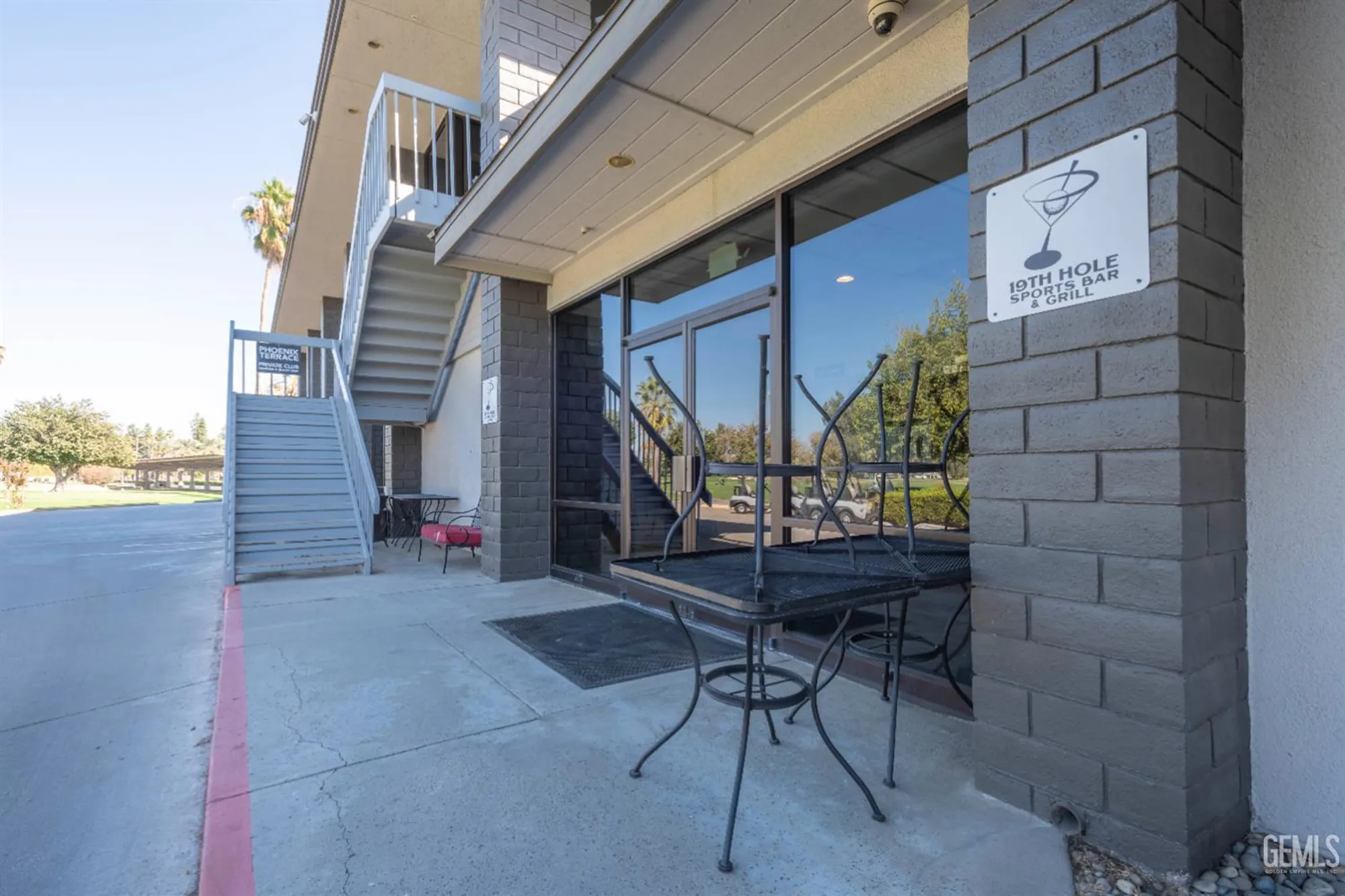 Property Slideshow image 38 of 44 | 504 cherry hills dr, Bakersfield, CA, 93309