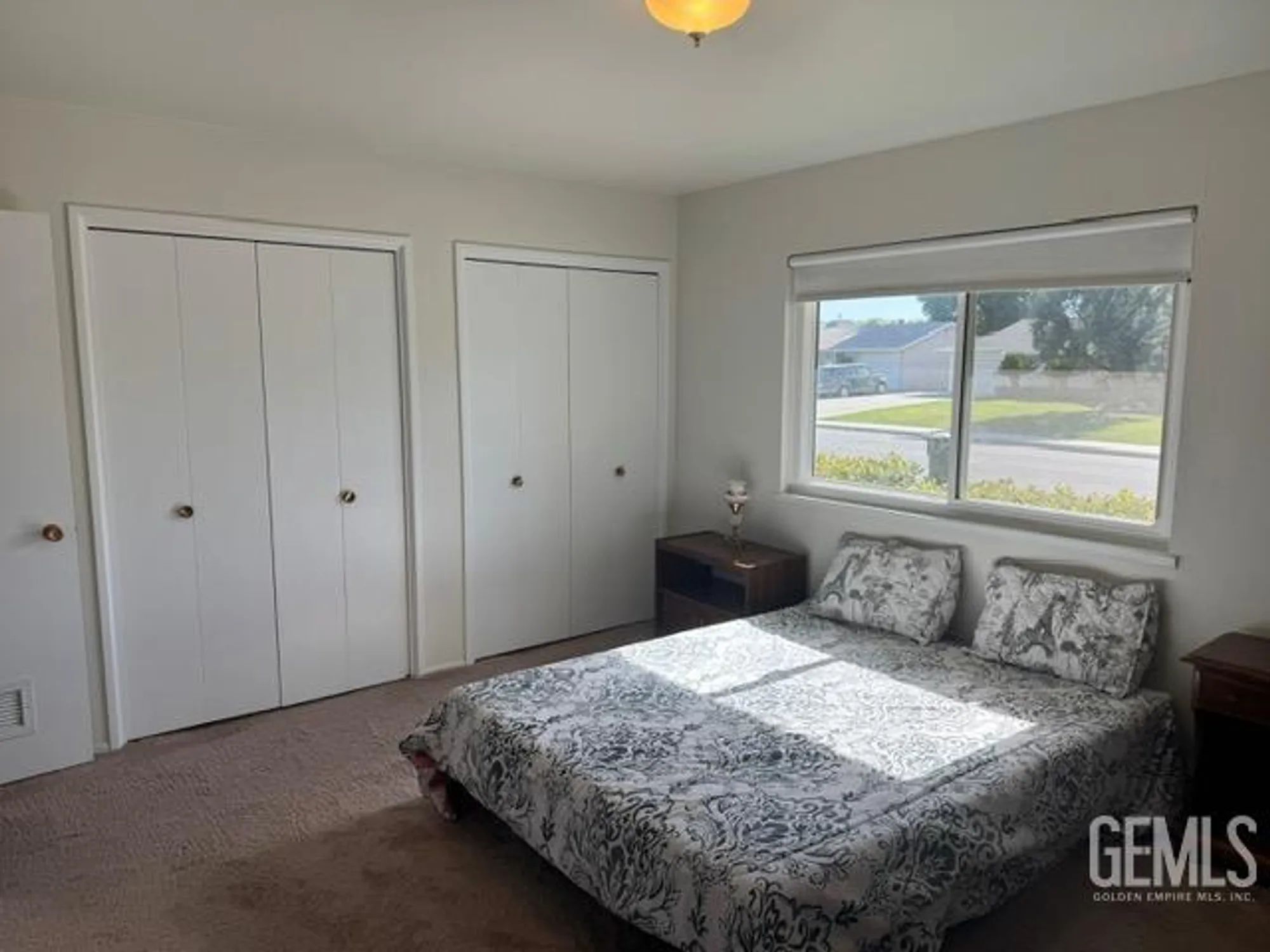 Property Slideshow image 10 of 23 | 604 river oaks dr, Bakersfield, CA, 93309