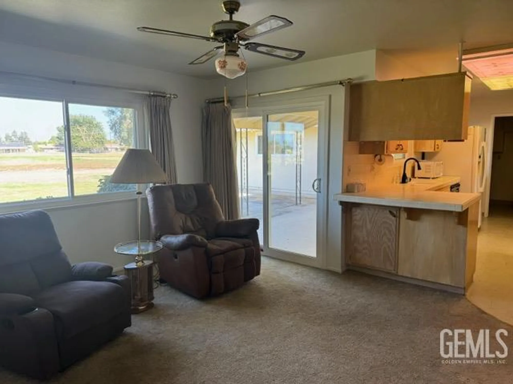 Property Slideshow image 9 of 23 | 604 river oaks dr, Bakersfield, CA, 93309