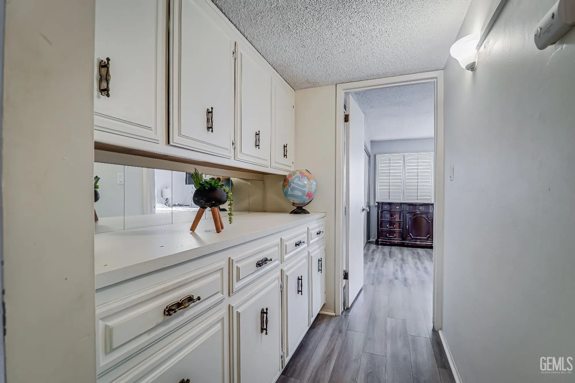 Property Slideshow image 18 of 25 | 705 new stine rd, Bakersfield, CA, 93309
