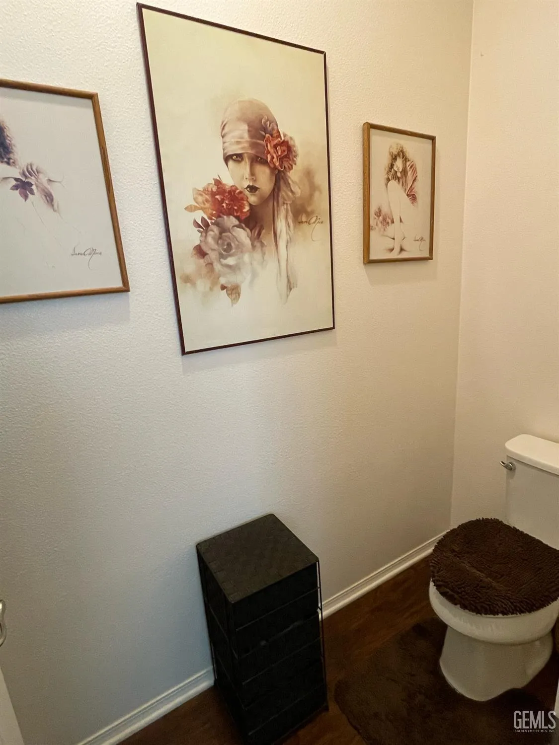 Property Slideshow image 26 of 55 | 5908 orange hill pl, Bakersfield, CA, 93306