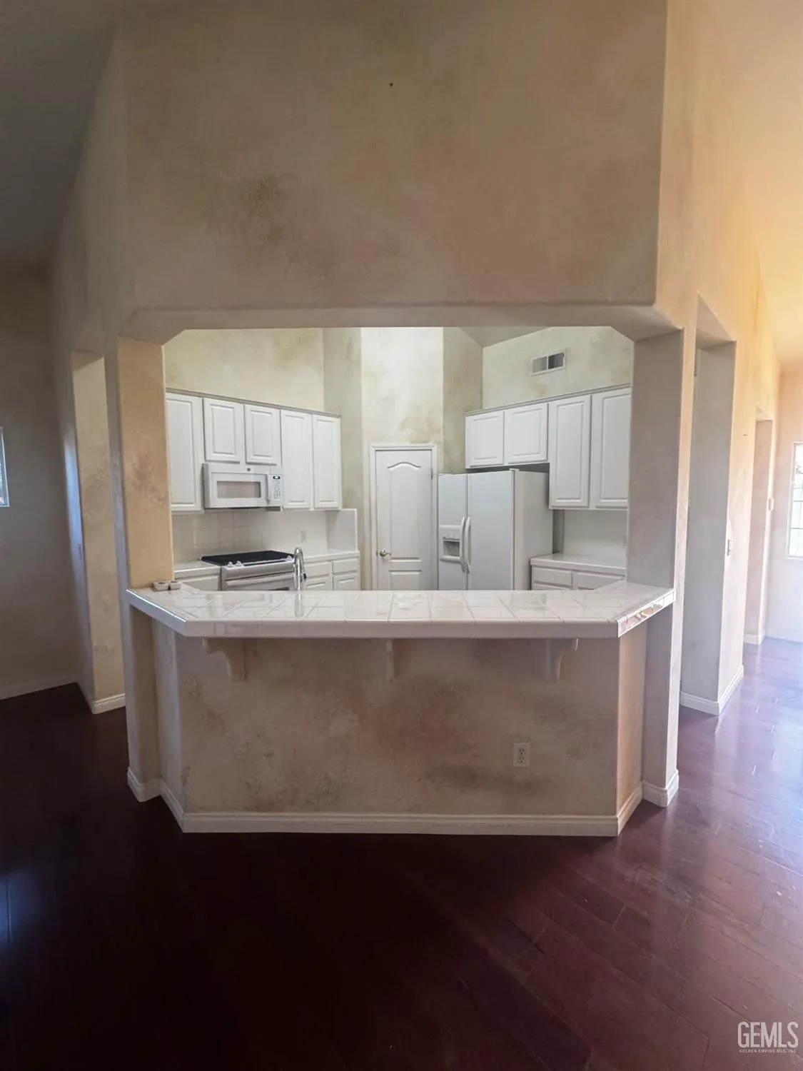 Property Slideshow image 7 of 15 | 9800 cabbage rose ave, Bakersfield, CA, 93311