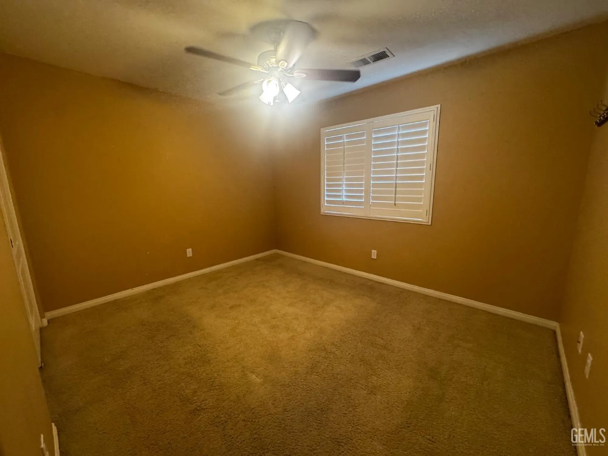 Property Slideshow image 9 of 15 | 9800 cabbage rose ave, Bakersfield, CA, 93311