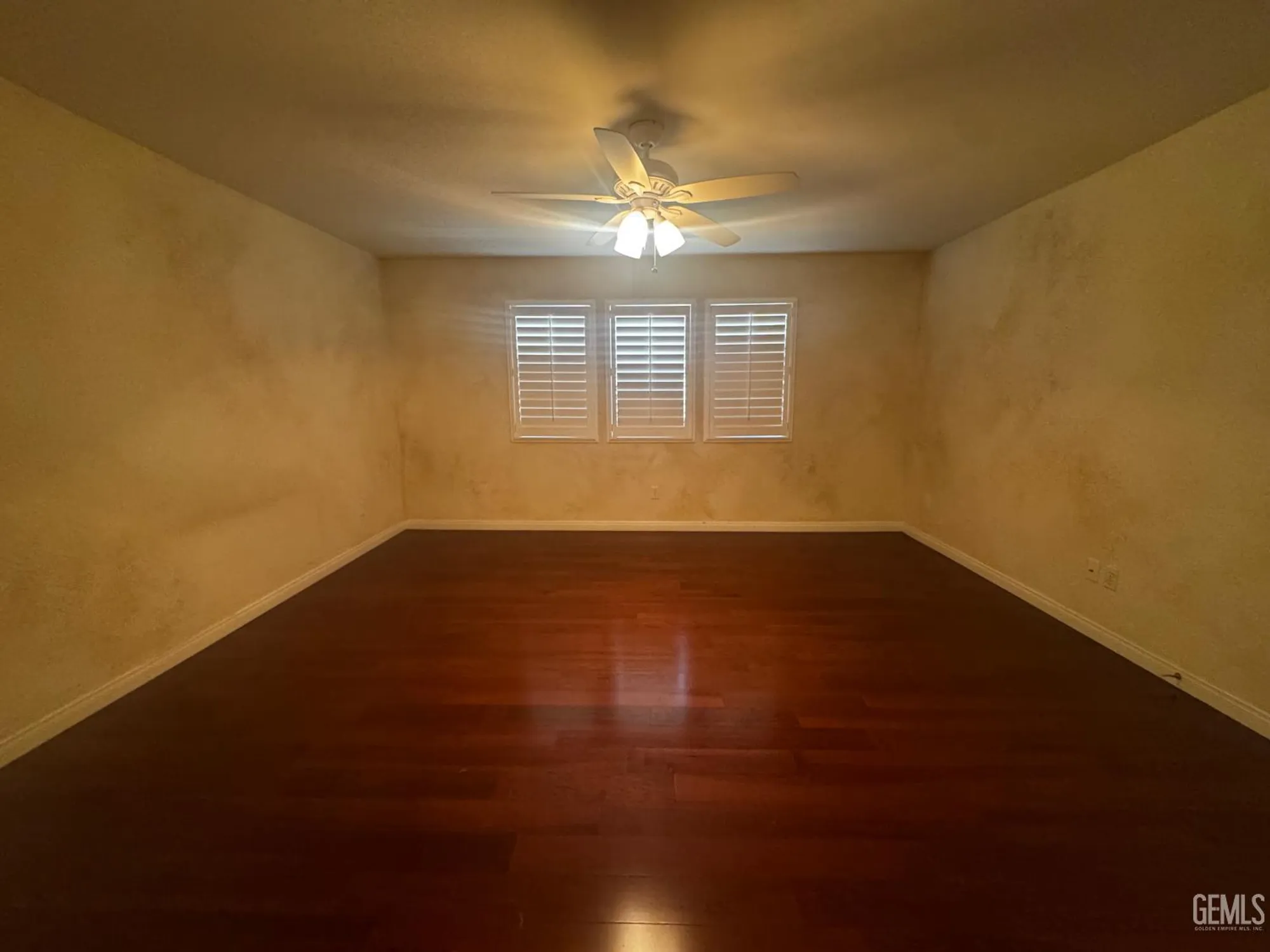 Property Slideshow image 11 of 15 | 9800 cabbage rose ave, Bakersfield, CA, 93311