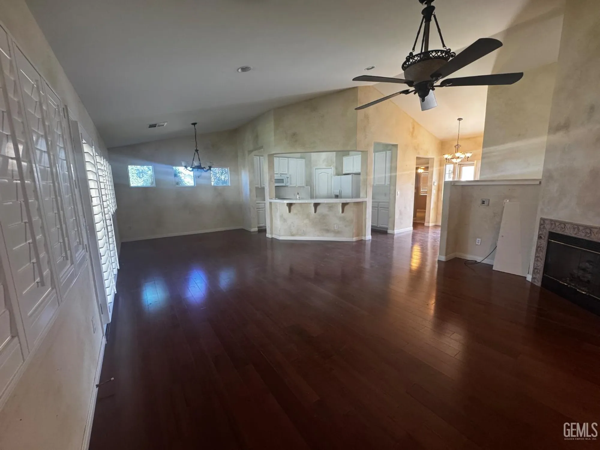 Property Slideshow image 4 of 15 | 9800 cabbage rose ave, Bakersfield, CA, 93311