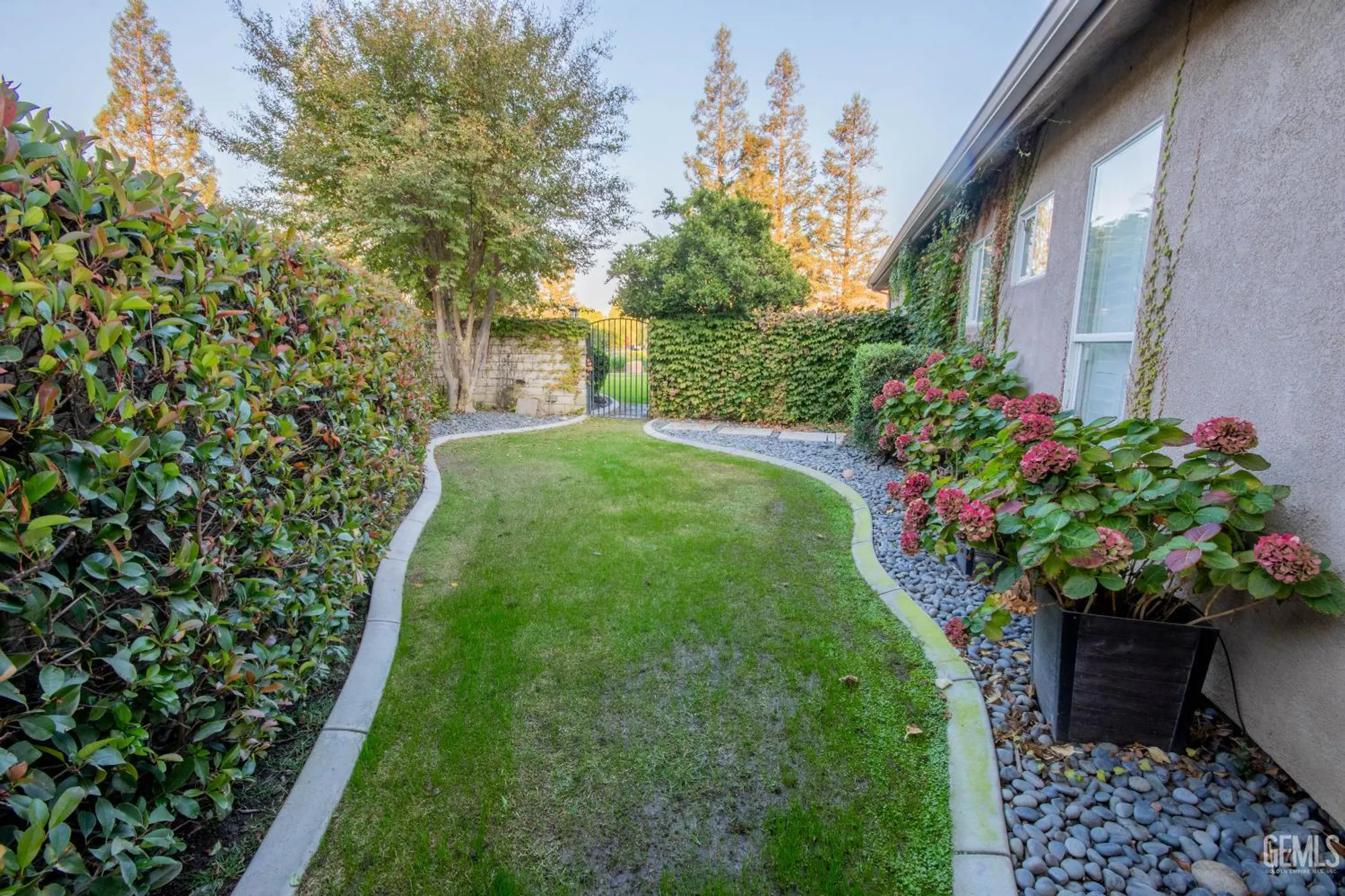 Property Slideshow image 36 of 47 | 3223 peace rose st, Bakersfield, CA, 93311