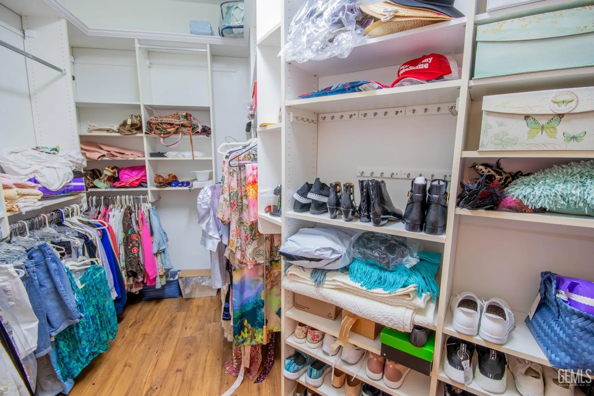 Property Slideshow image 27 of 47 | 3223 peace rose st, Bakersfield, CA, 93311