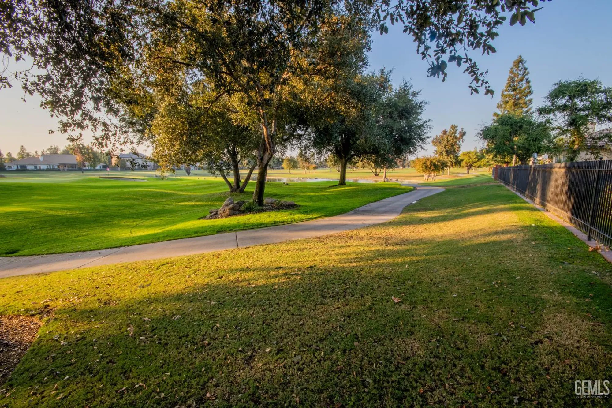 Property Slideshow image 40 of 47 | 3223 peace rose st, Bakersfield, CA, 93311