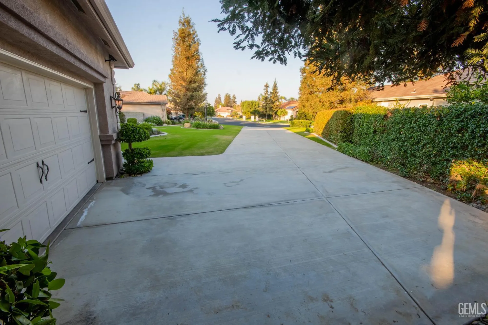 Property Slideshow image 7 of 47 | 3223 peace rose st, Bakersfield, CA, 93311