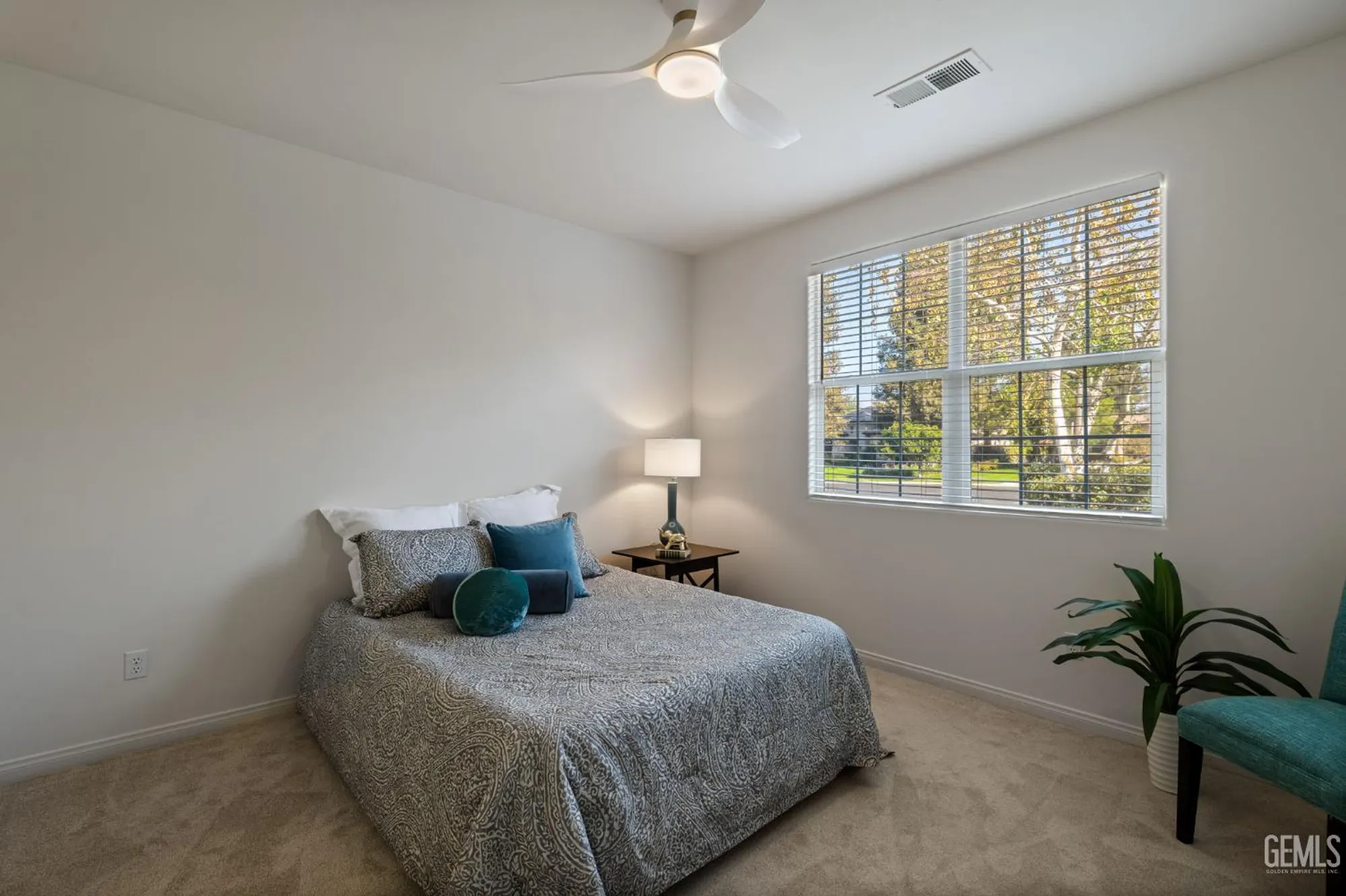 Property Slideshow image 27 of 75 | 3019 violet rose ct, Bakersfield, CA, 93311