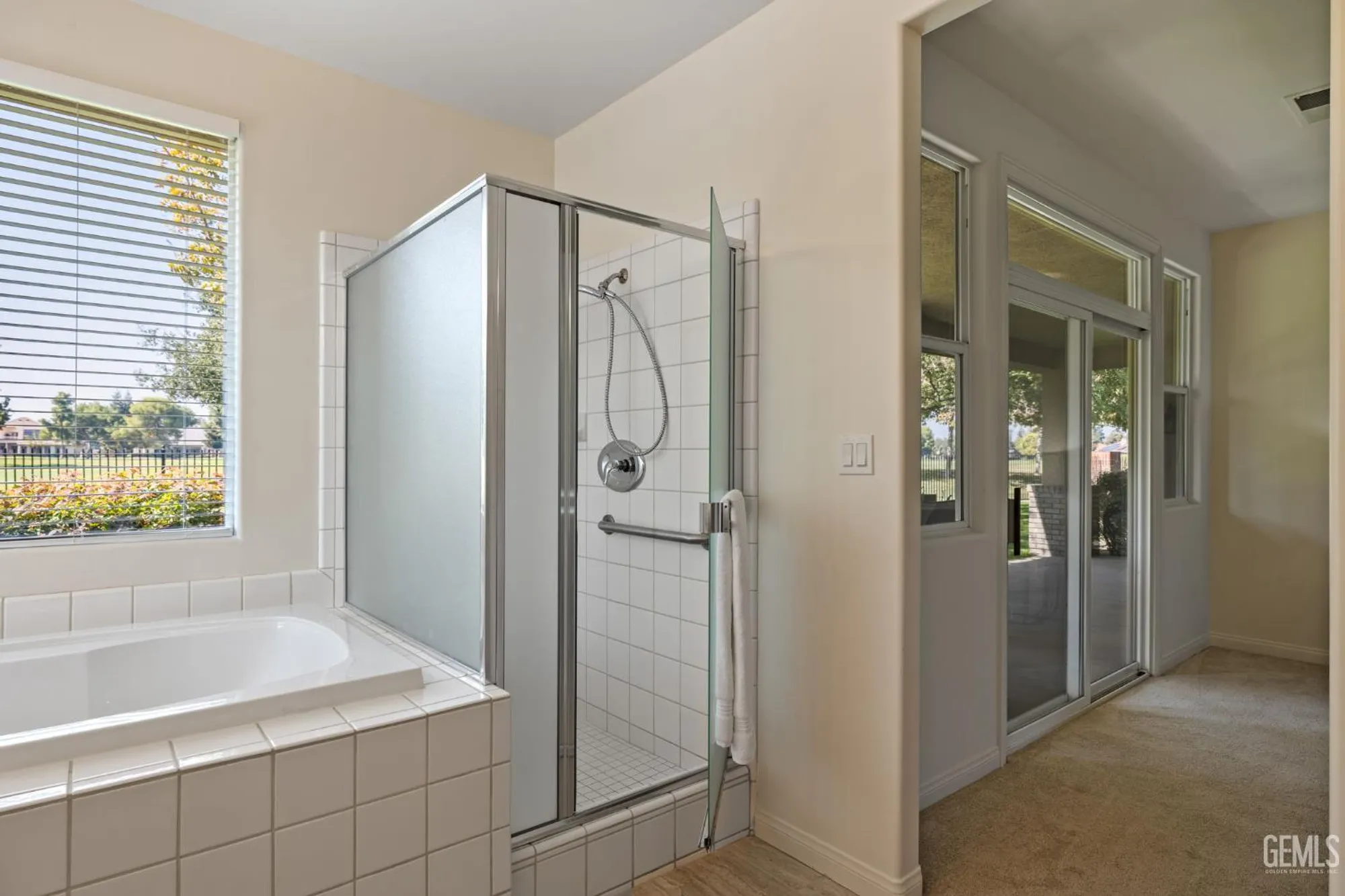 Property Slideshow image 25 of 75 | 3019 violet rose ct, Bakersfield, CA, 93311