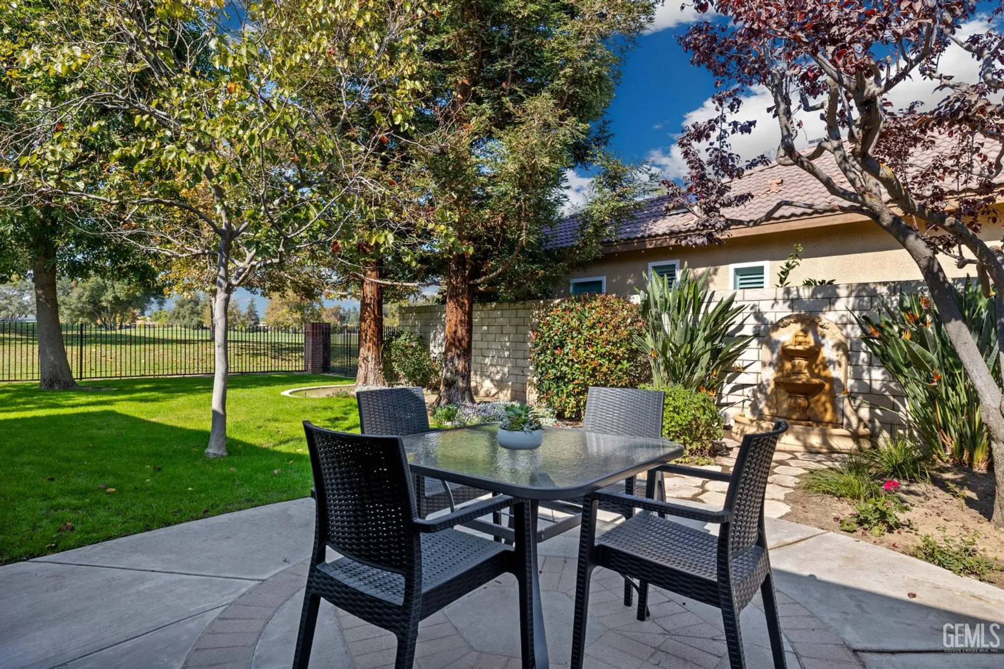 Property Slideshow image 37 of 75 | 3019 violet rose ct, Bakersfield, CA, 93311