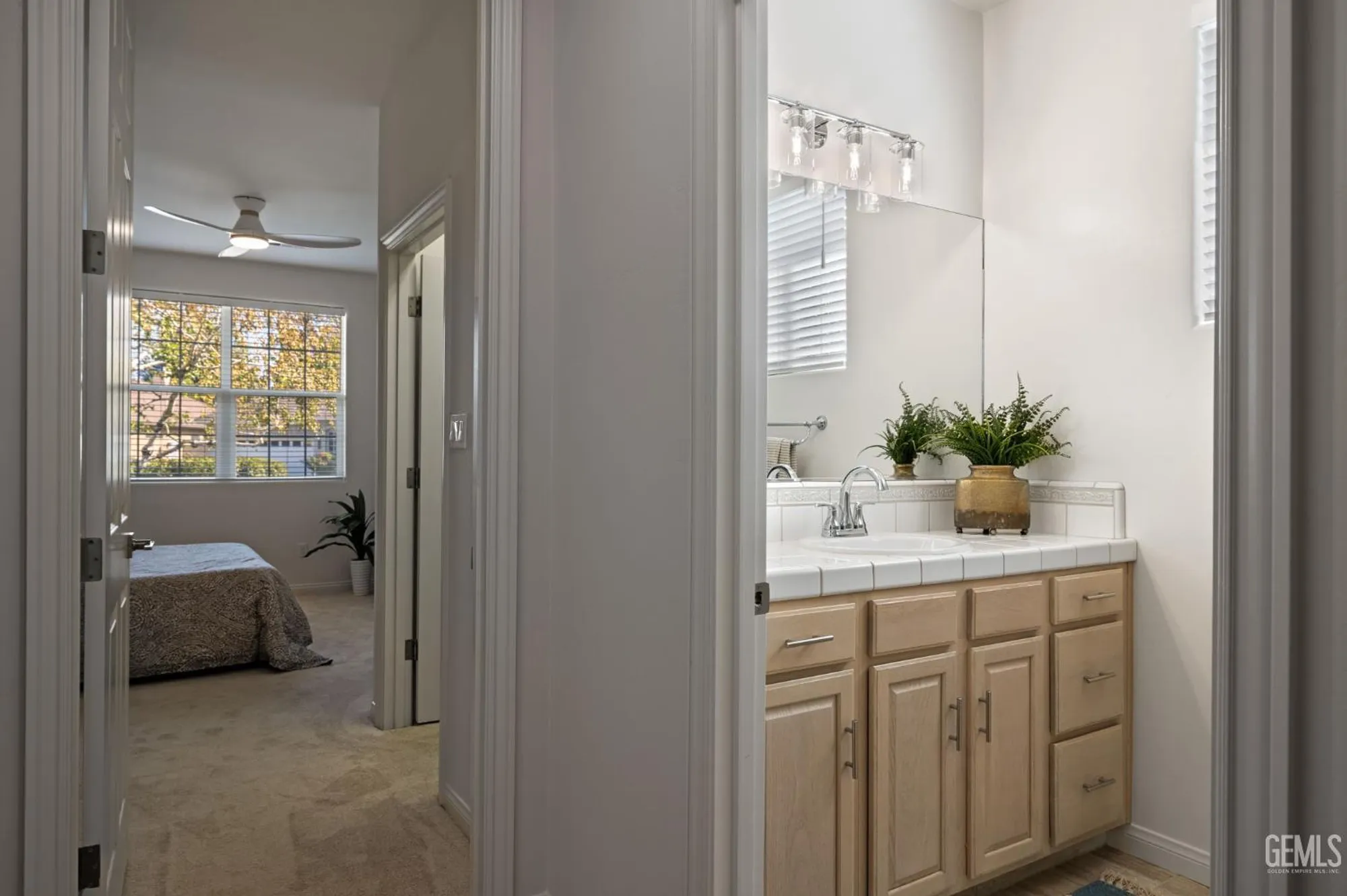 Property Slideshow image 26 of 75 | 3019 violet rose ct, Bakersfield, CA, 93311