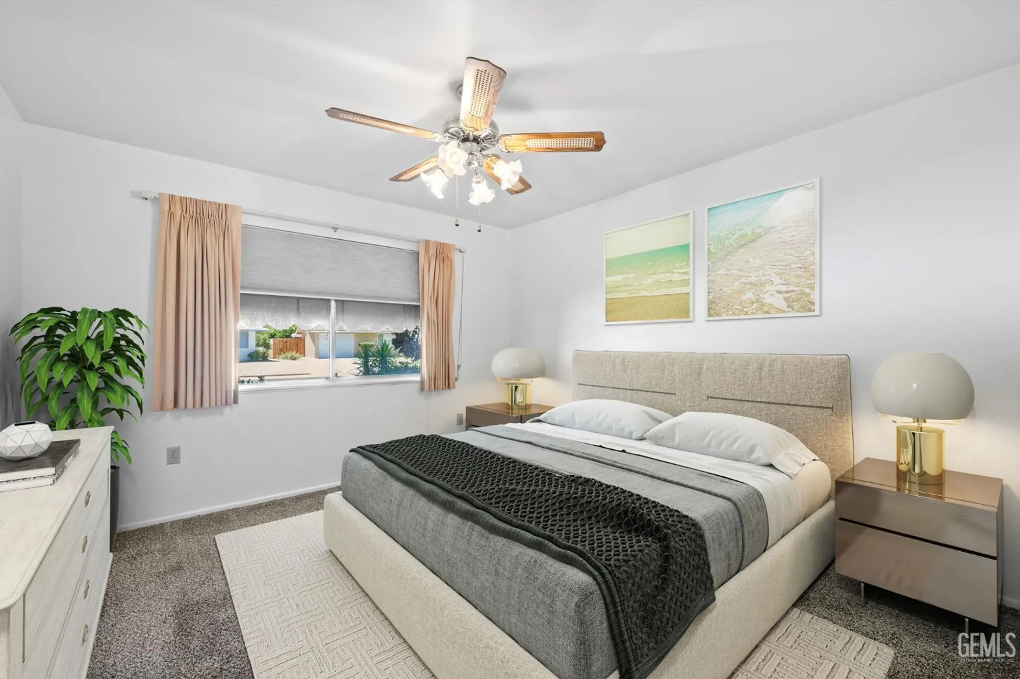 Property Slideshow image 14 of 26 | 900 cherry hills dr, Bakersfield, CA, 93309