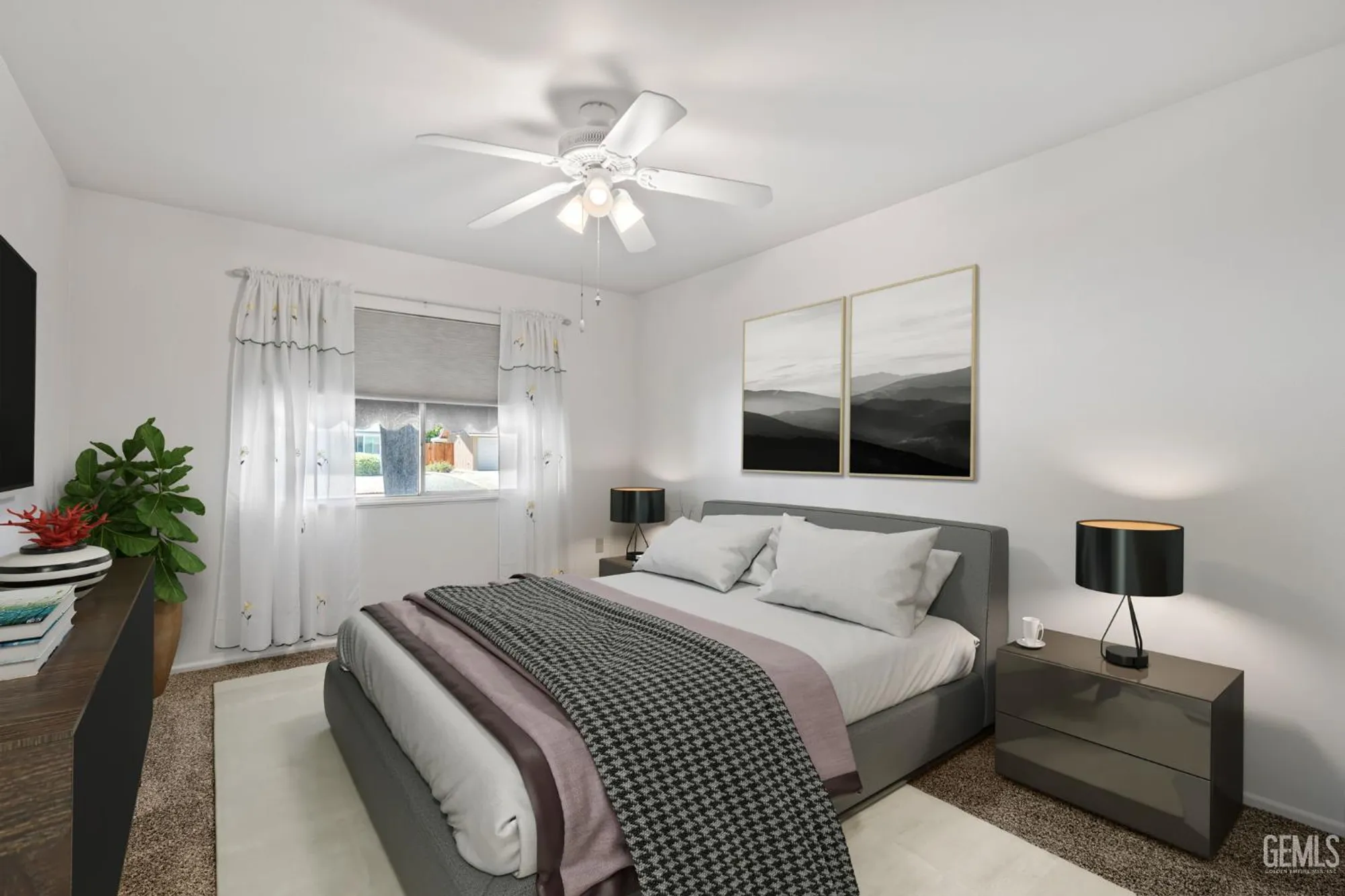 Property Slideshow image 16 of 26 | 900 cherry hills dr, Bakersfield, CA, 93309