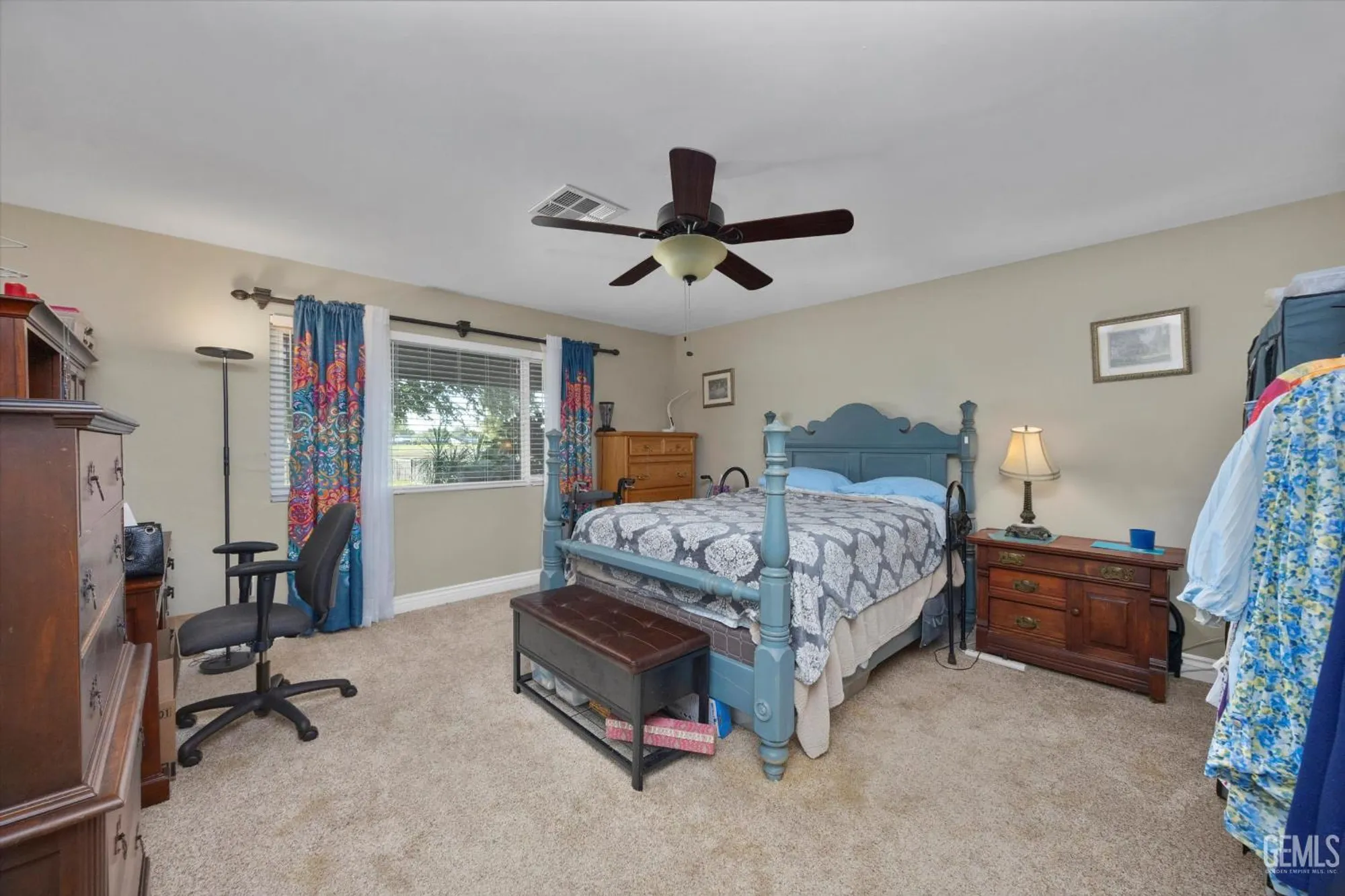 Property Slideshow image 29 of 46 | 705 bermuda st, Bakersfield, CA, 93309