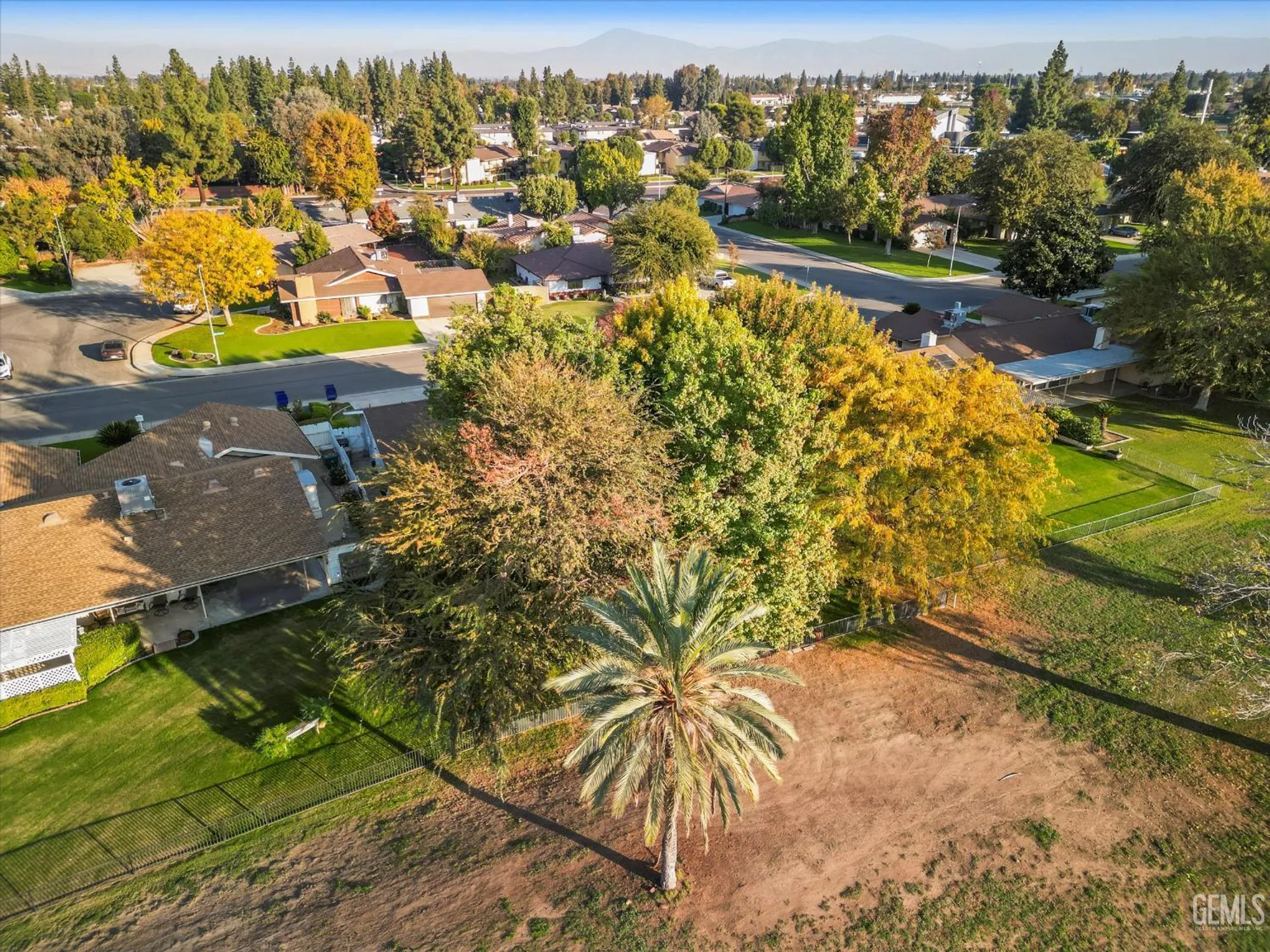 Property Slideshow image 42 of 46 | 705 bermuda st, Bakersfield, CA, 93309