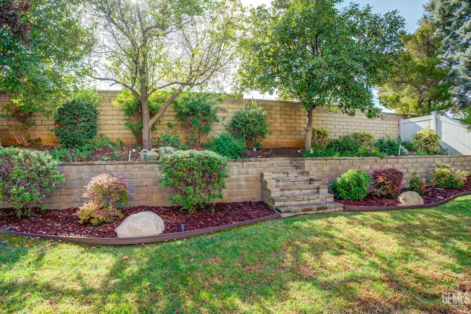 Property Slideshow image 33 of 56 | 14319 terrazzo dr, Bakersfield, CA, 93306