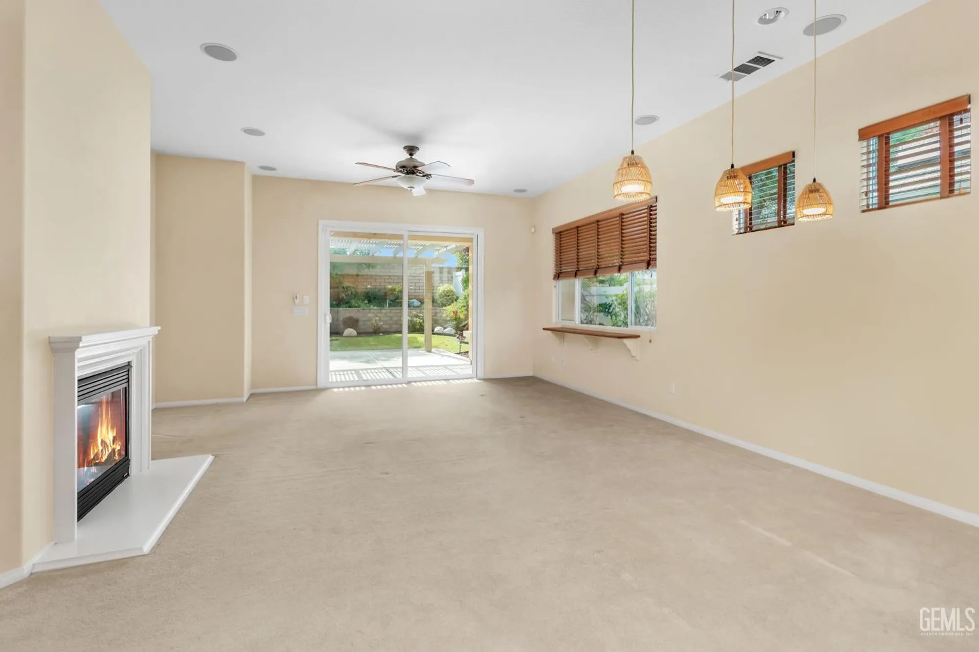 Property Slideshow image 5 of 56 | 14319 terrazzo dr, Bakersfield, CA, 93306