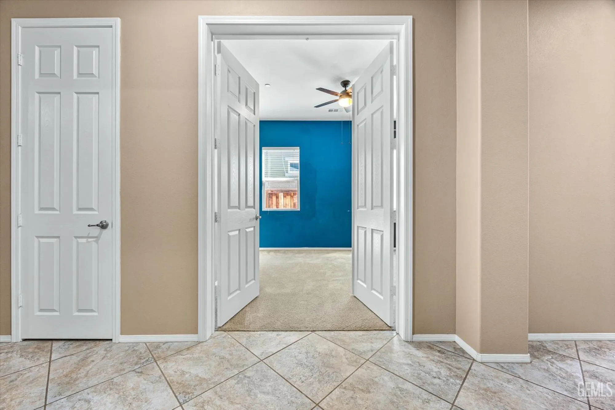 Property Slideshow image 45 of 57 | 10016 francois ln, Bakersfield, CA, 93306