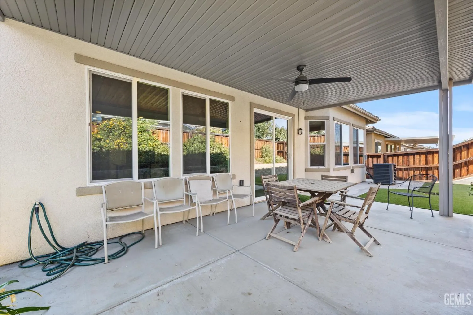 Property Slideshow image 54 of 57 | 10016 francois ln, Bakersfield, CA, 93306