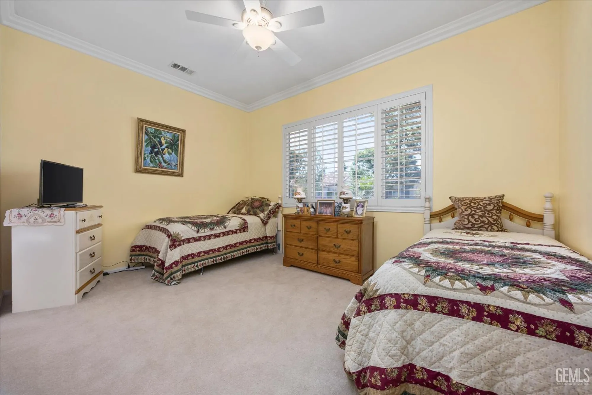 Property Slideshow image 16 of 32 | 13802 blossom ridge dr, Bakersfield, CA, 93306