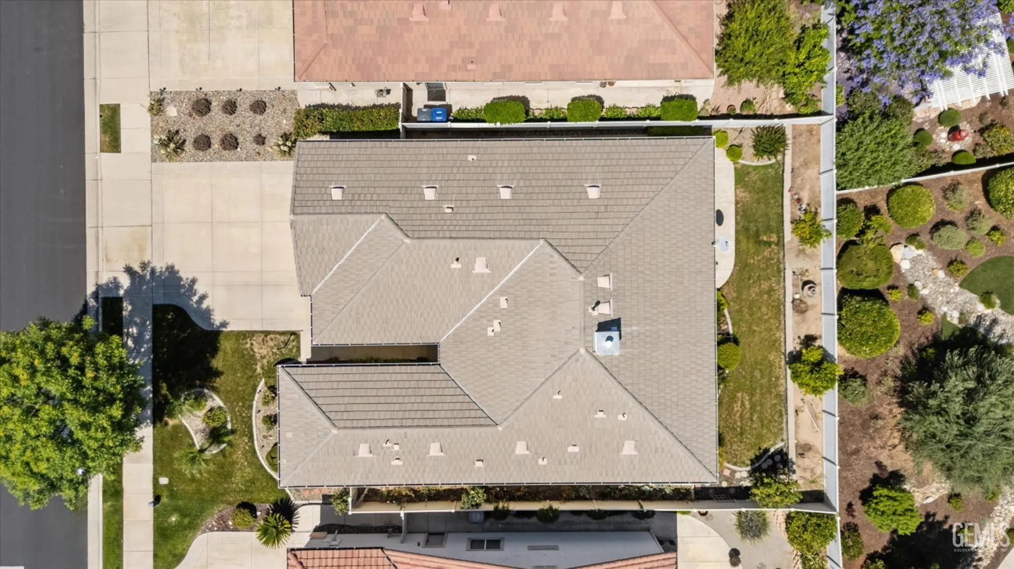 Property Slideshow image 27 of 32 | 13802 blossom ridge dr, Bakersfield, CA, 93306