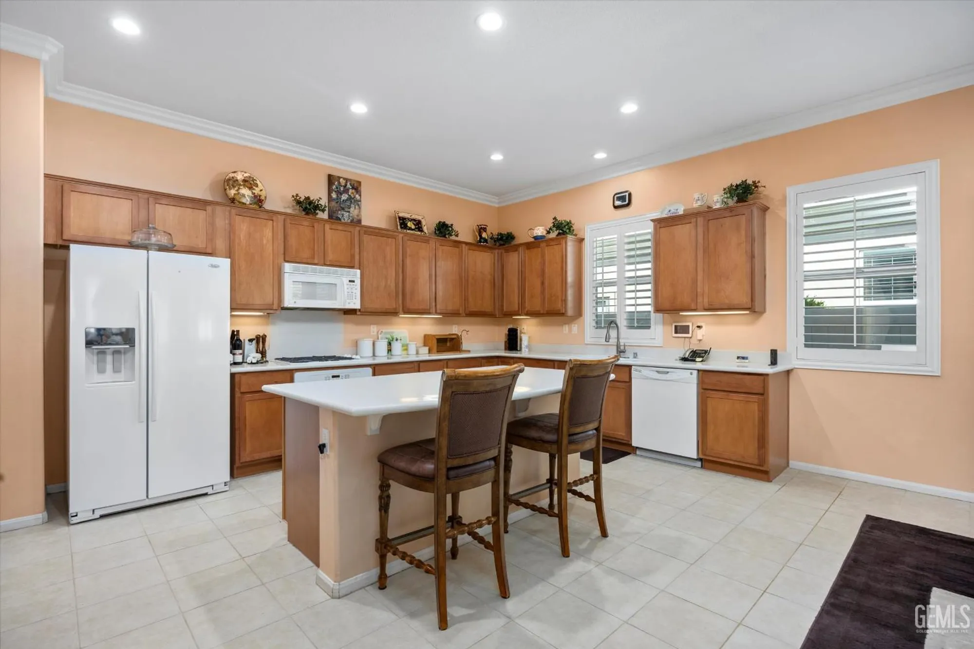 Property Slideshow image 9 of 32 | 13802 blossom ridge dr, Bakersfield, CA, 93306