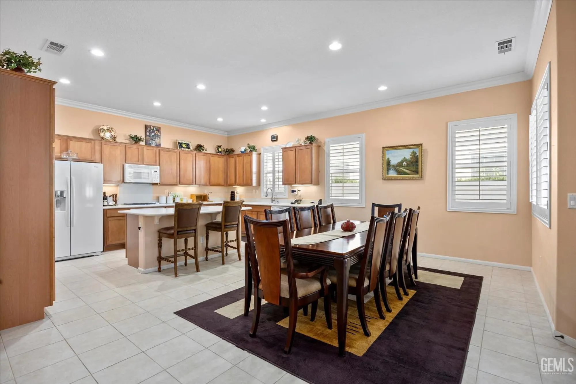Property Slideshow image 7 of 32 | 13802 blossom ridge dr, Bakersfield, CA, 93306