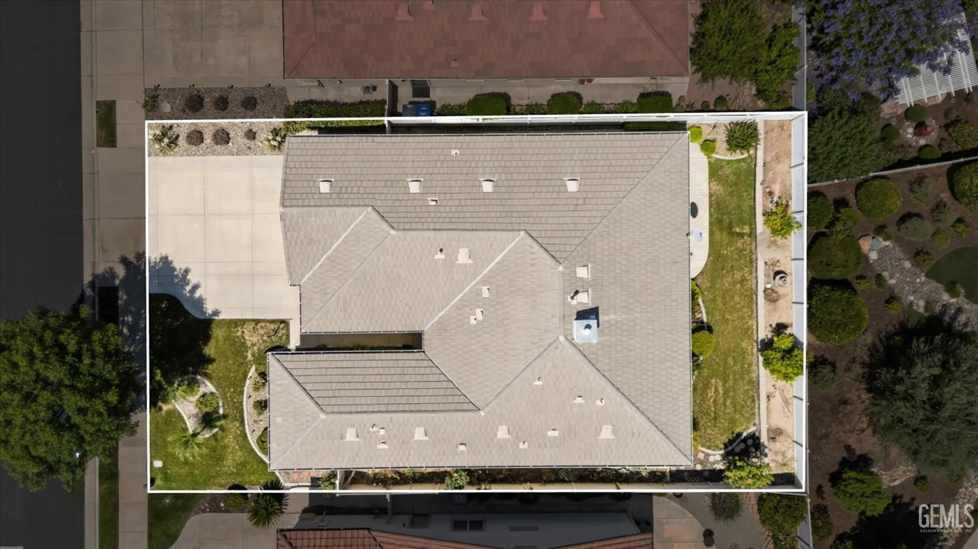 Property Slideshow image 32 of 32 | 13802 blossom ridge dr, Bakersfield, CA, 93306