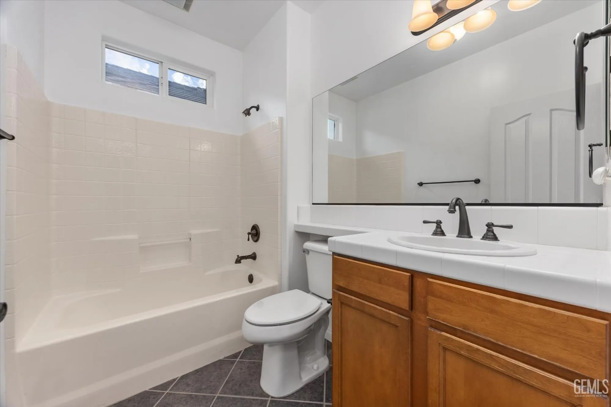 Property Slideshow image 29 of 54 | 12010 winger st, Bakersfield, CA, 93312