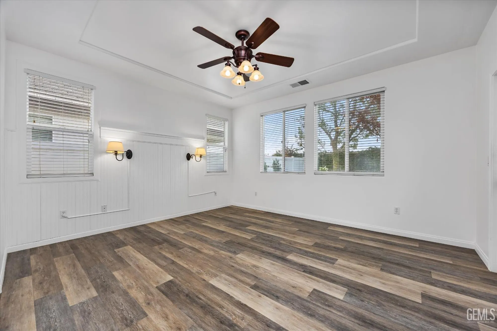 Property Slideshow image 21 of 54 | 12010 winger st, Bakersfield, CA, 93312