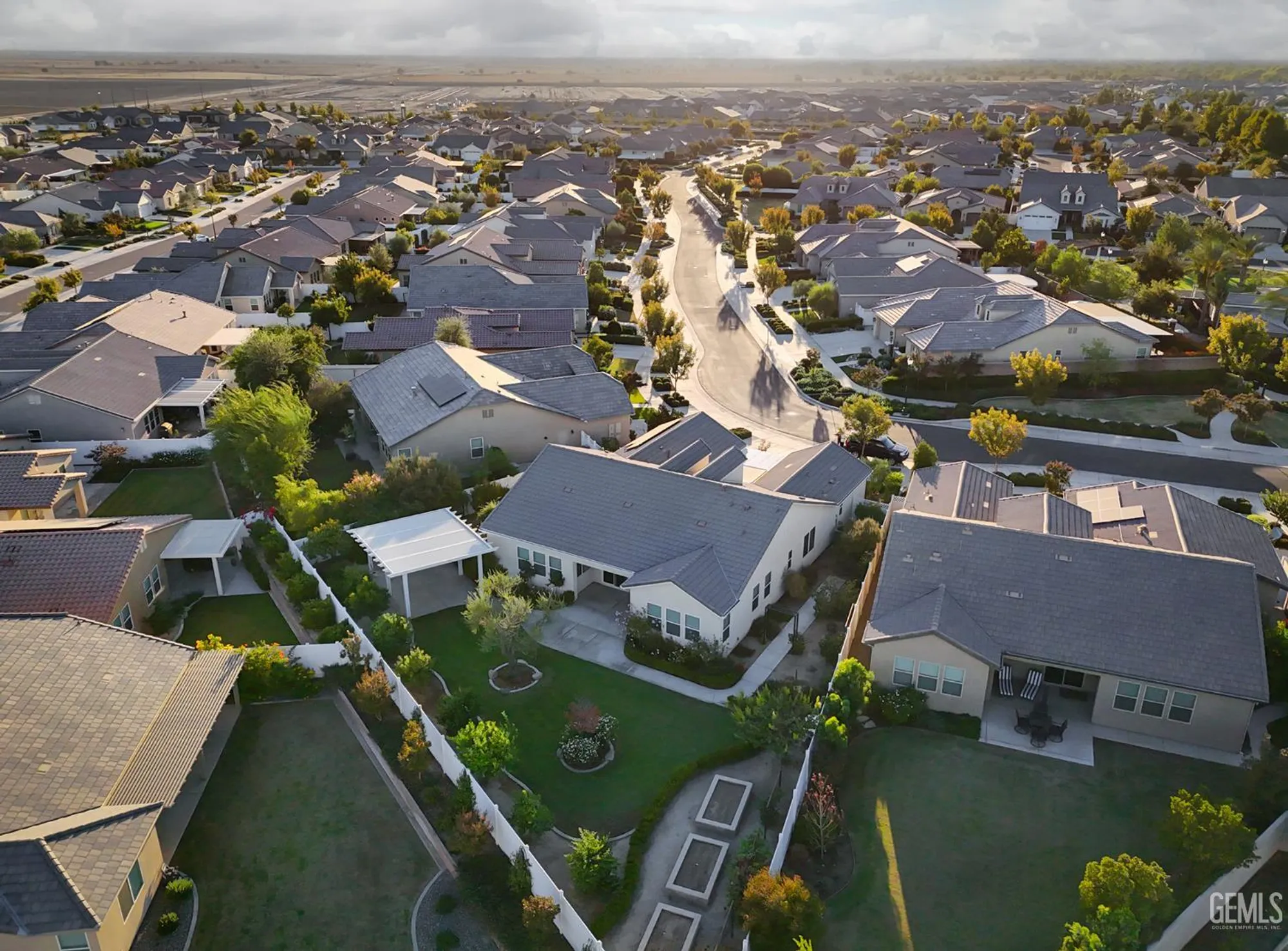 Property Slideshow image 34 of 42 | 2228 swanfield way, Bakersfield, CA, 93311