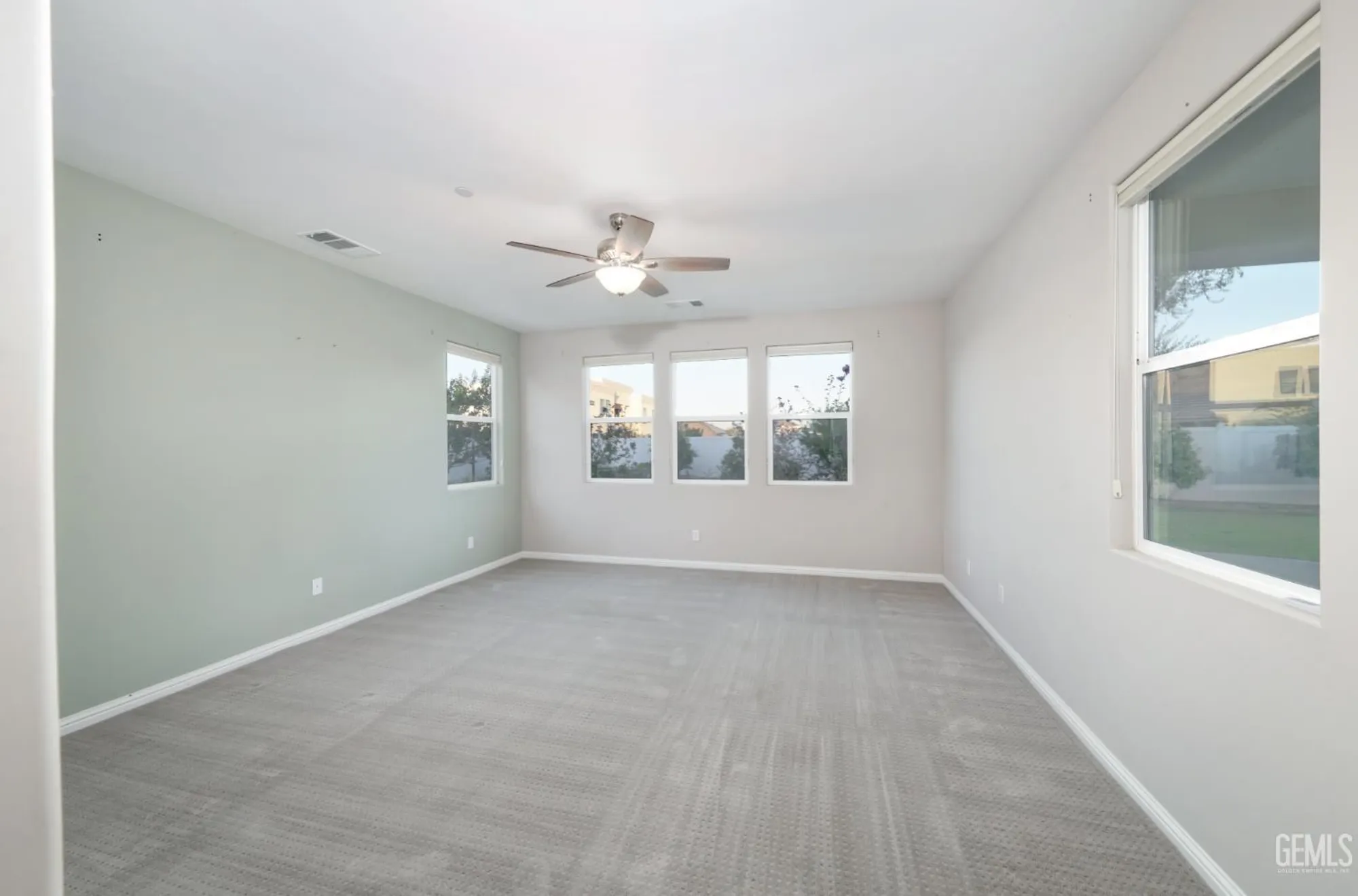 Property Slideshow image 14 of 42 | 2228 swanfield way, Bakersfield, CA, 93311