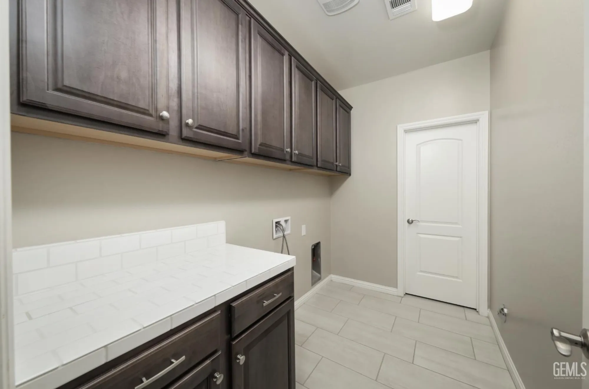 Property Slideshow image 24 of 42 | 2228 swanfield way, Bakersfield, CA, 93311