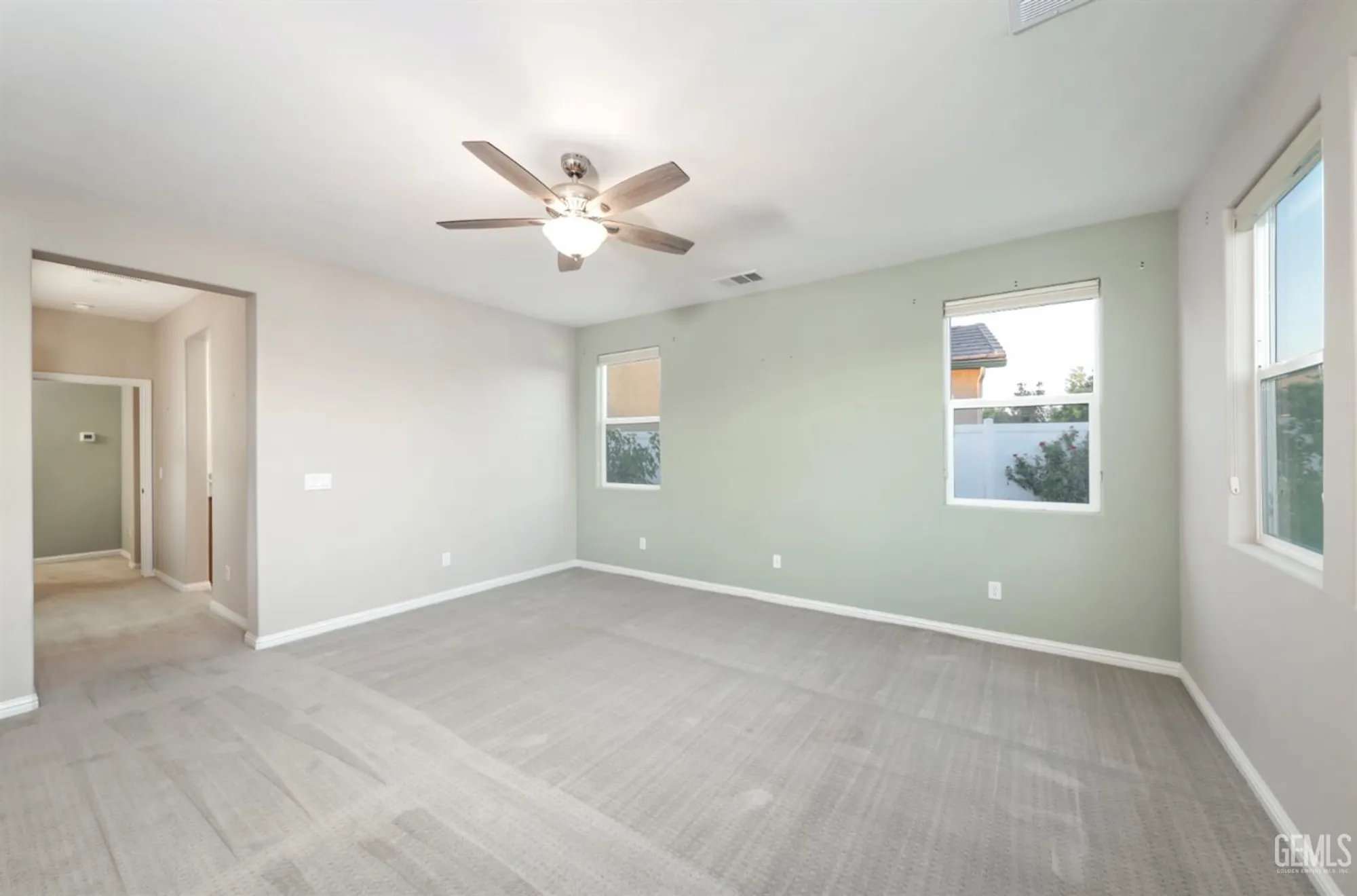 Property Slideshow image 15 of 42 | 2228 swanfield way, Bakersfield, CA, 93311