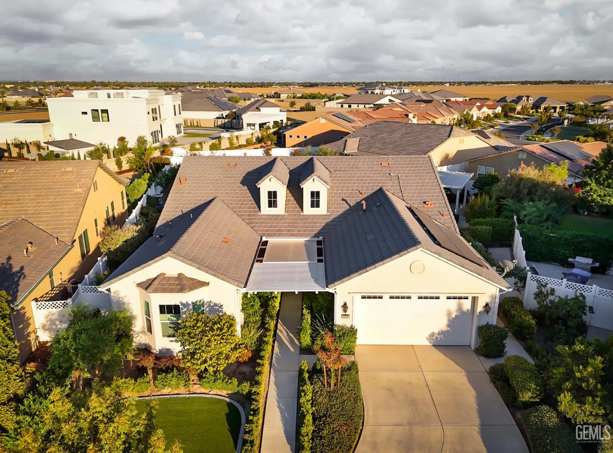 Property Slideshow image 38 of 42 | 2228 swanfield way, Bakersfield, CA, 93311