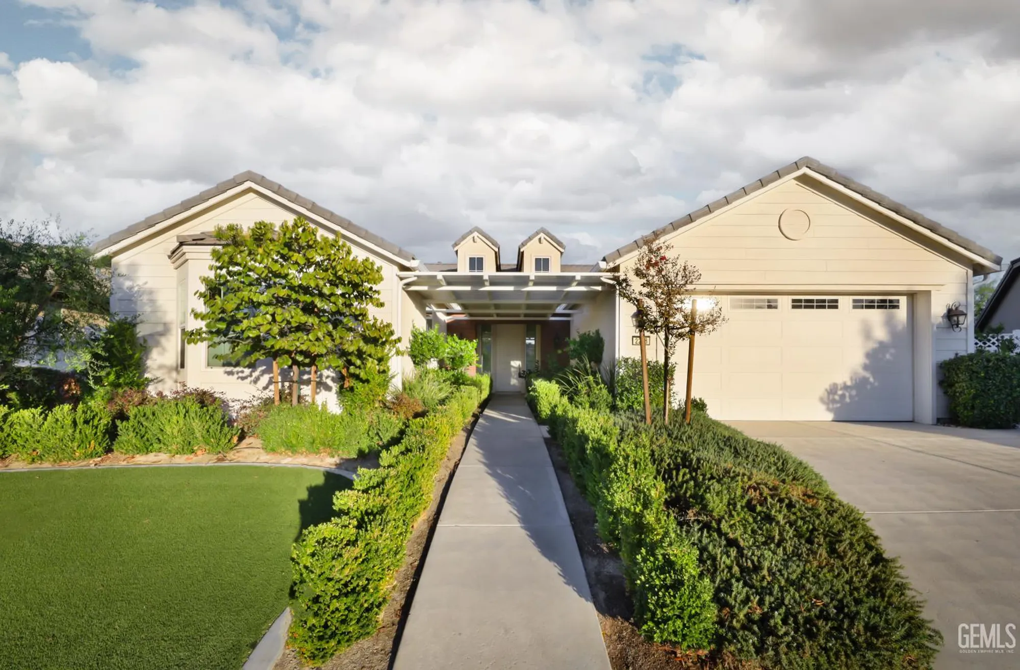 Property Slideshow image 37 of 42 | 2228 swanfield way, Bakersfield, CA, 93311